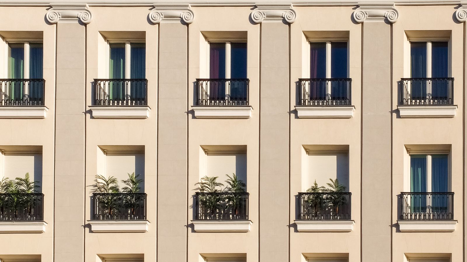 Vues et jours en Belgique - fenetres et distance voisin / lichten en zichten Belgie